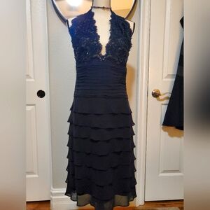 TADASHI EVENING GOWN 100% SILK AND BEADED SIZE 8 GREAT CONDITION!